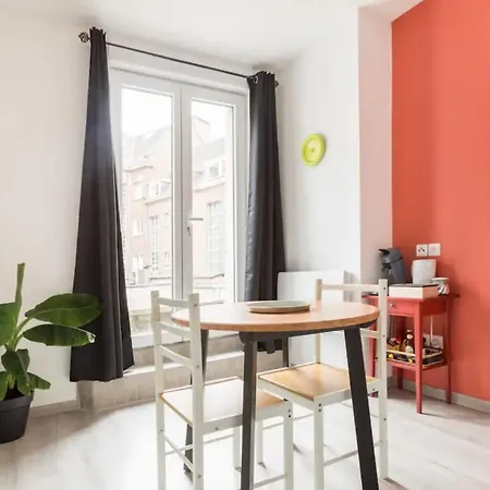 1 B Boston, 25m2, Centre, Balcon