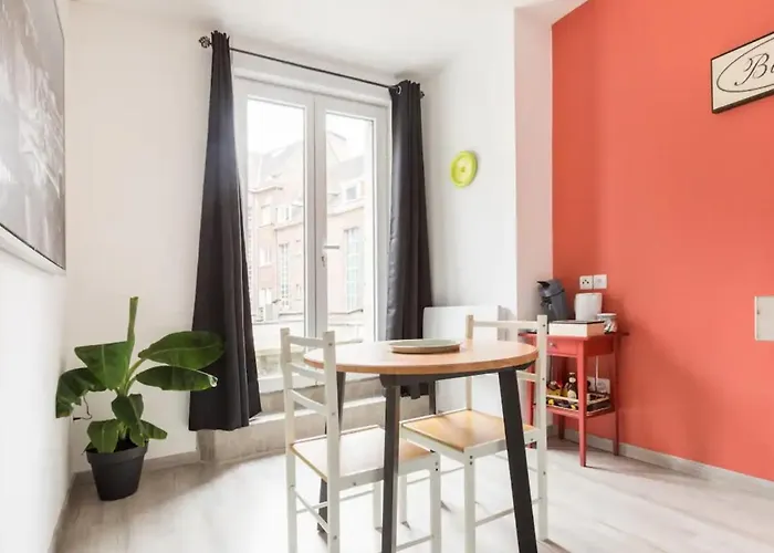 B Boston, 25m2, Centre, Balcon